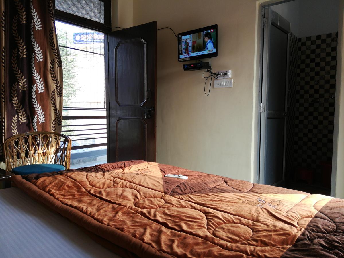 Raahi The Travellers Nest Hotel Rishīkesh Zewnętrze zdjęcie