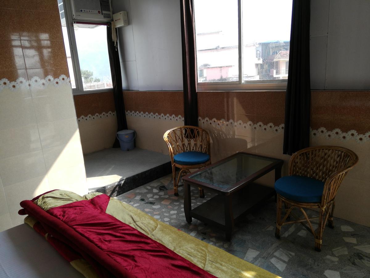 Raahi The Travellers Nest Hotel Rishīkesh Zewnętrze zdjęcie